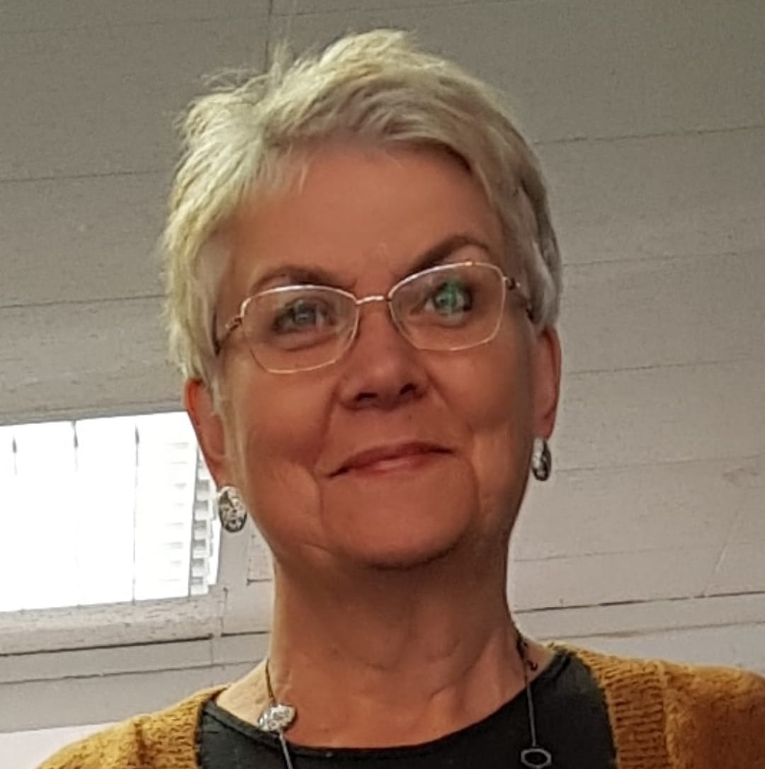 Anna Blaaflat style=